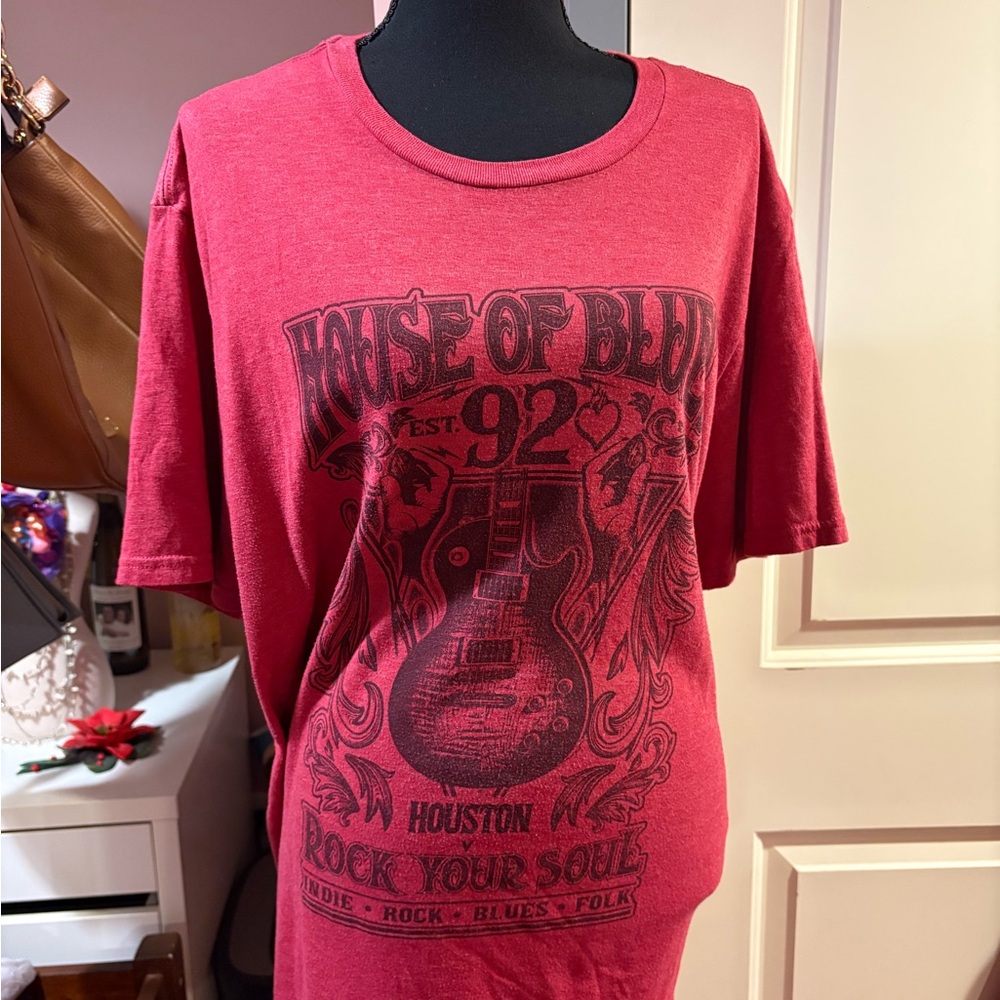 House of Blues Red Graphic T-Shirt